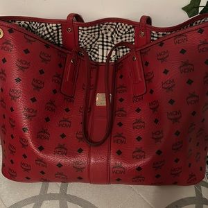 Large MCM bag (RED)
